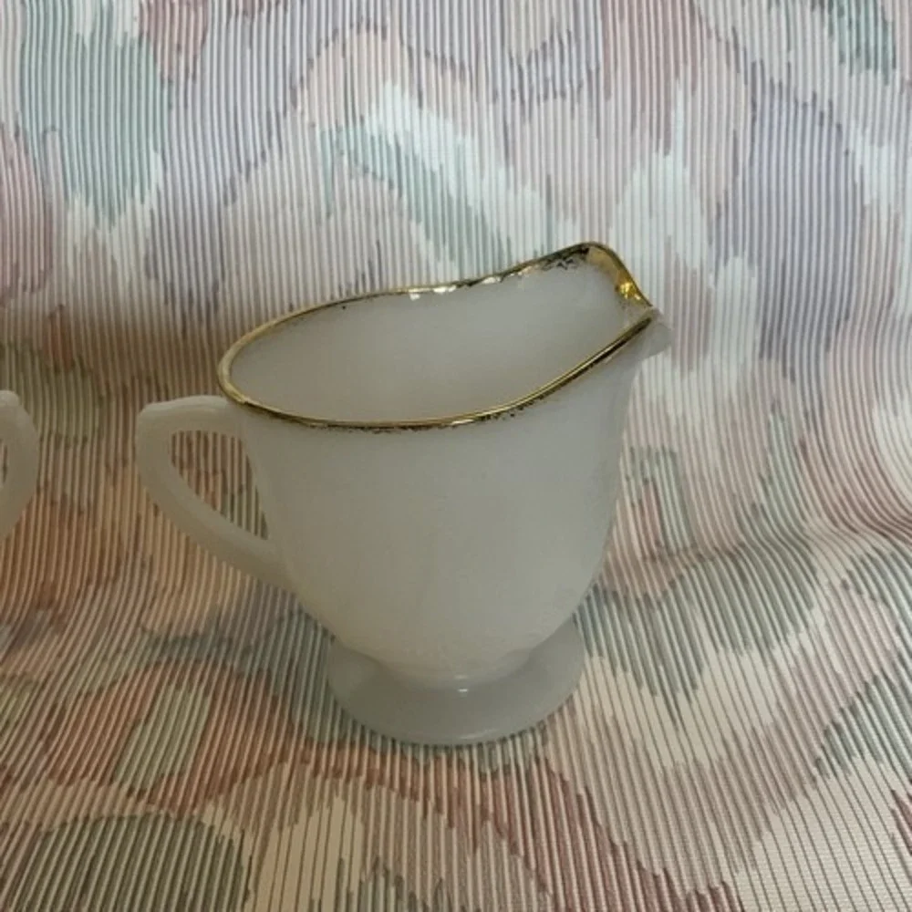 VTG Anchor Hocking White Oven Fire King Milk/Creamer &‎ Sugar Cup Set USA Glass